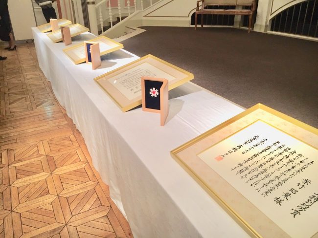 北海道150年特別功労賞『盾/表彰式』揮毫